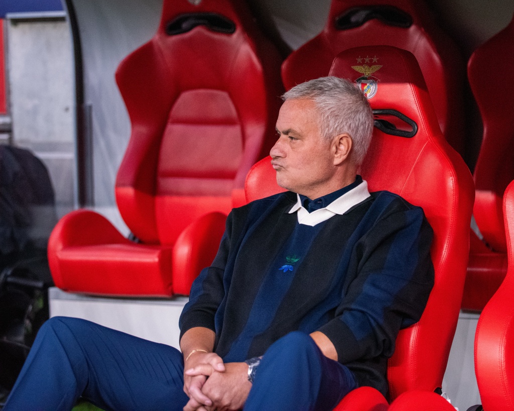 穆里尼奥：如果呆在家里到明年6月，我的收入会比执教本菲卡更高